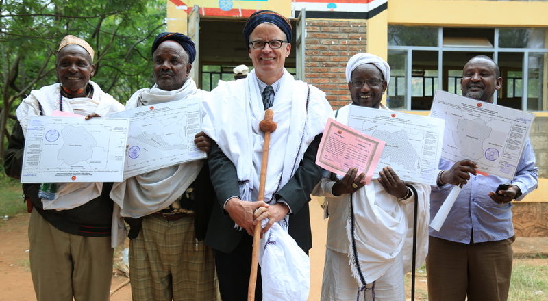 Borena pastoral community leaders after received landholding certificates from Dr. Stephen Morin, USAID/Ethiopia. Credit: Meraf Promotion.